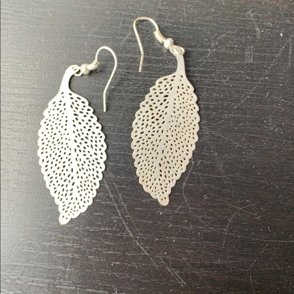 feather earrings